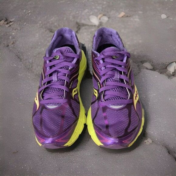 Saucony Kinvara 4 10197-1 Purple Neon Running Shoes Sneakers Size 10.5 Womens - Picture 3 of 8